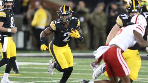esport betting usa|CBS Sports releases betting pick for Iowa vs. Illinois State matchup.